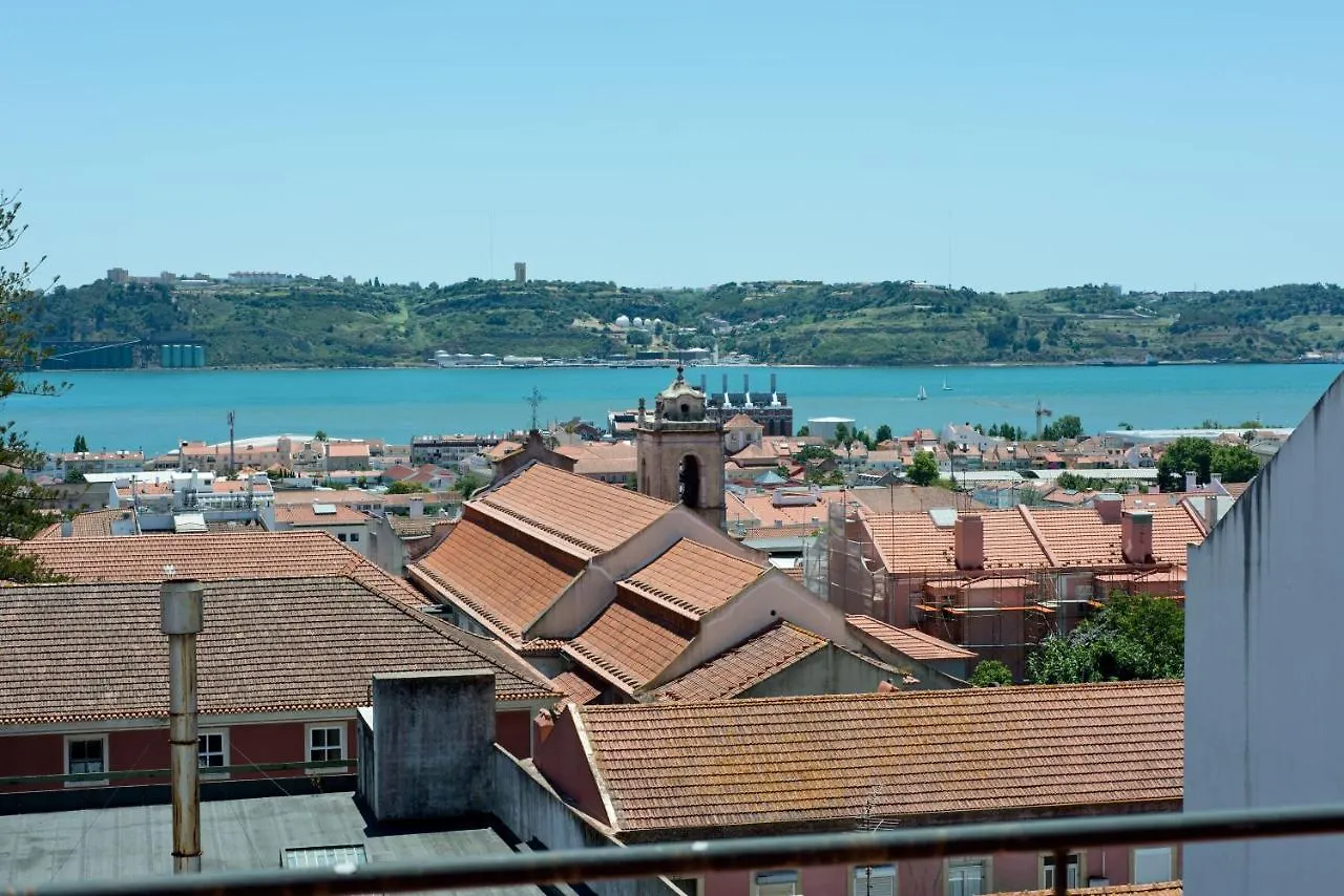 Ambassador River View Suites Lisbon Apartment