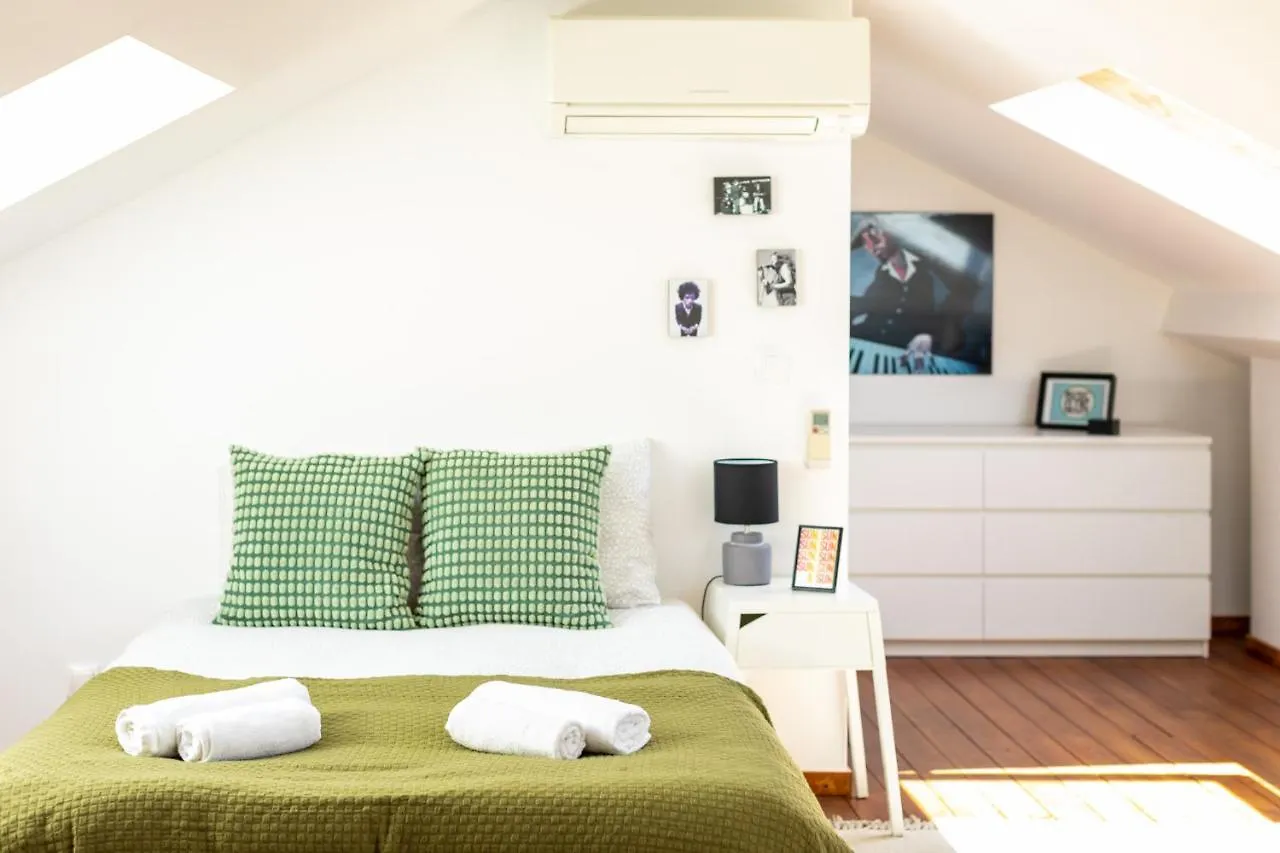 Апартаменты Ambassador River View Suites Лиссабон